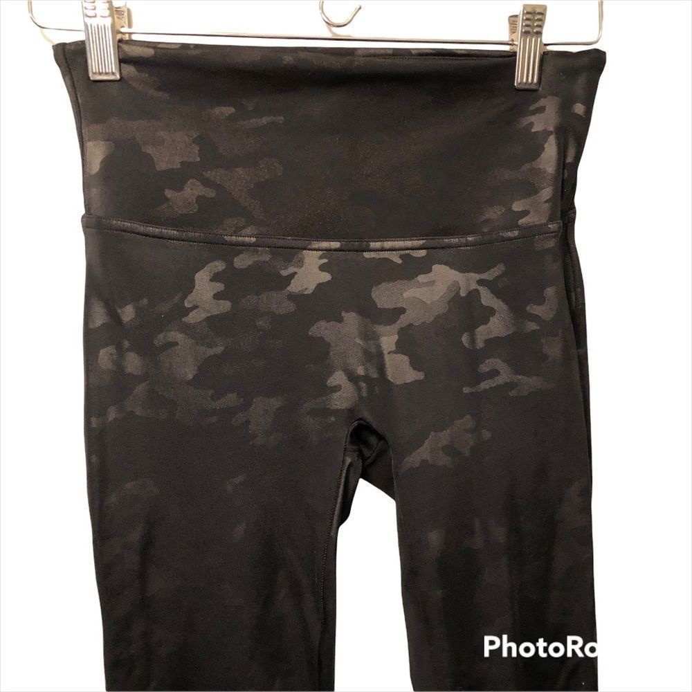 SPANX Black Gray Camo High-Waist Leggings